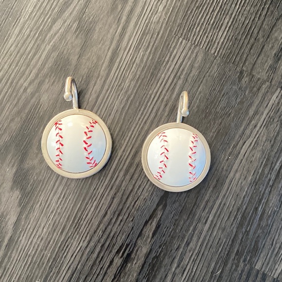 🍍Baseball hooks🍍E-2 - Picture 1 of 1